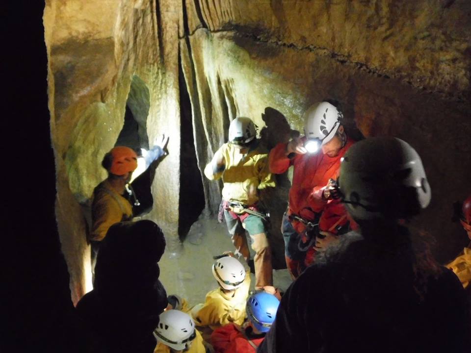 Reprise de la Spéléo Famille en Ardèche